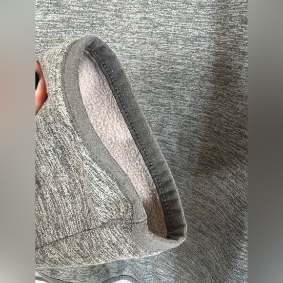 The North Face Women's Heather Grey Zip Fleece Jacket - Picture 7 of 7